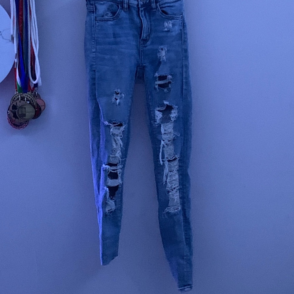 American Eagle Ripped Skinny Jeans